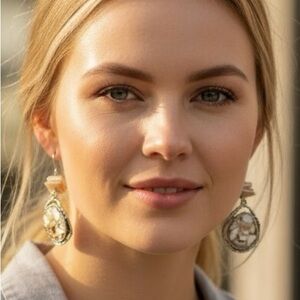 Elegant Shell Gold and Cream Earrings